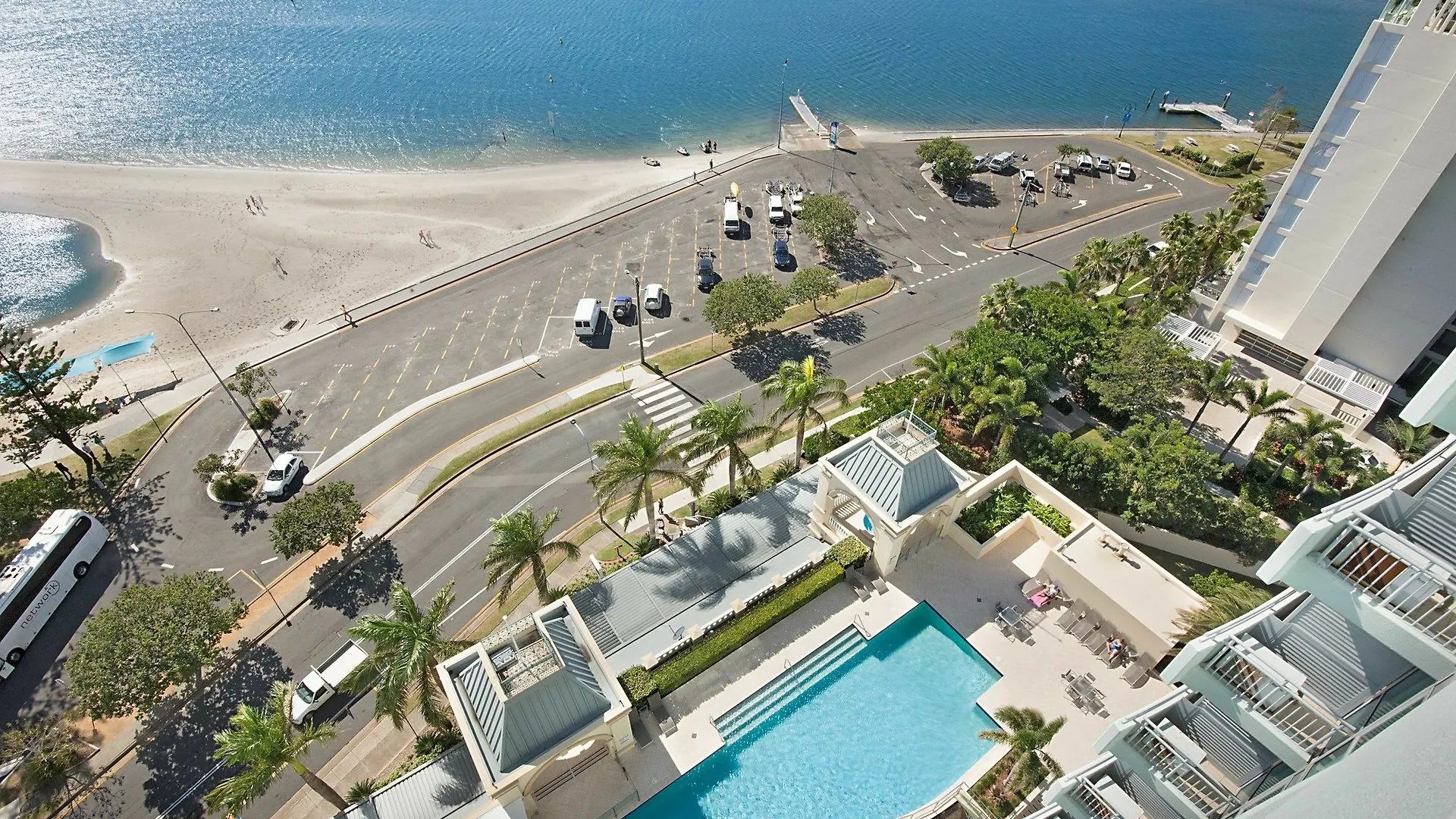 The Grand Apartments Labrador Aparthotel